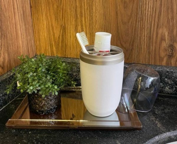 Porta Escova E Pasta Com Tampa Transparente 500ml Arthi Cor Branco e Prata - Imagem 3