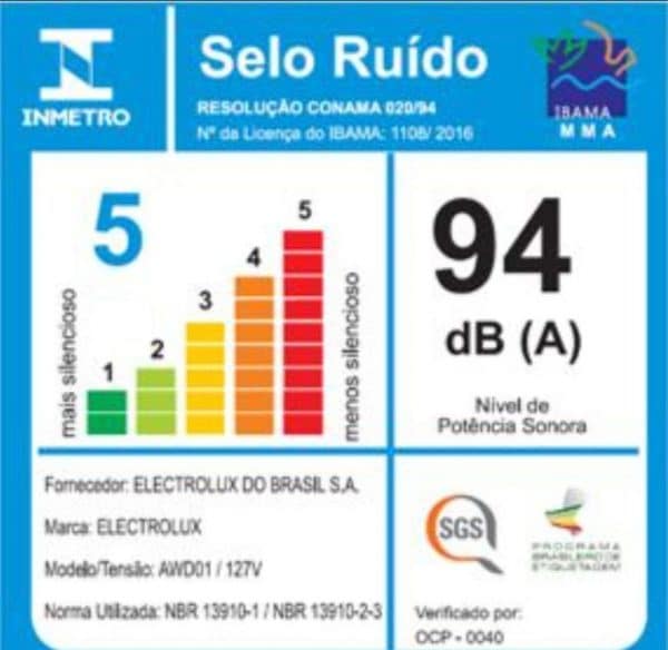 Aspirador de Pó e Água Electrolux Compacto Potente Função Sopro 1400W 12L total 5L útil protetor térmico AWD01  127V - Imagem 5